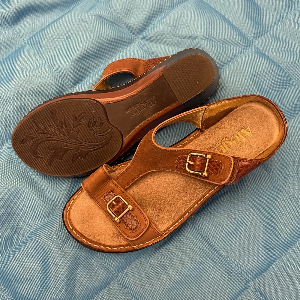 Algeria Women’s Leather sandals size 37